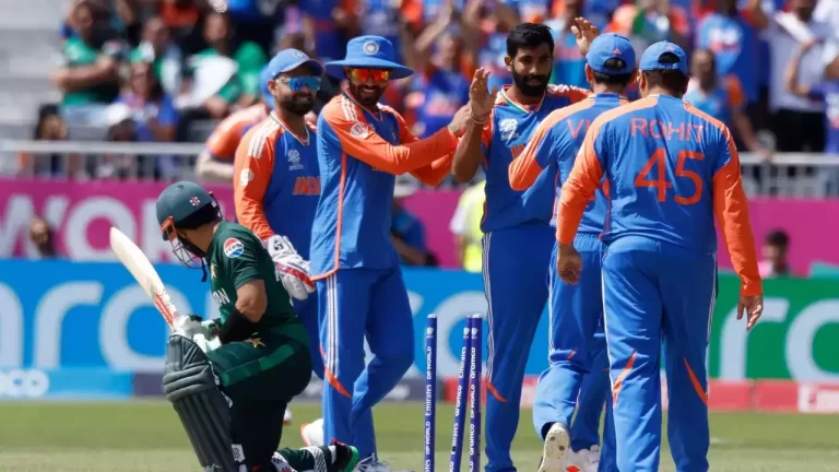 India vs Pakistan Live Score, T20 World Cup: IND beat PAK by 6 runs ... Well, Arshdeep did what needed to be done and took India home by 6 runs.