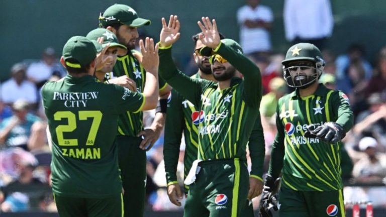 Shaheen Afridi Shines as Pakistan Triumphs Over Spirited Ireland in T20 World Cup