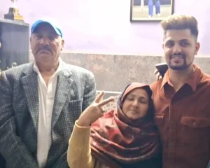 Sameer Rizvi with his family, highlighting the family support behind the Uttar Pradesh cricketer’s rise in professional cricket.